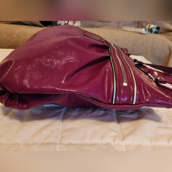 Coach Poppy Daisy Patent Leather Shoulder/Tote Bag- Raspberry Purple - Picture 4 of 16